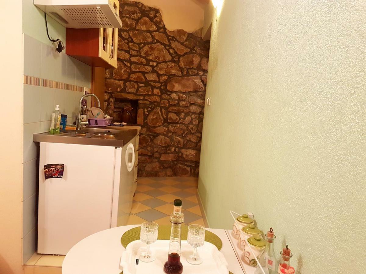 Cottage Melita The Apartment For Animal Lovers Babino Polje Екстер'єр фото